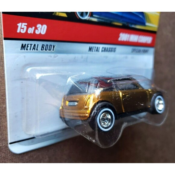 2009 Hot Wheels 2001 MINI COOPER  Classics Series 5 GOLD & SATIN BLACK WL CDDRR - Picture 8 of 15